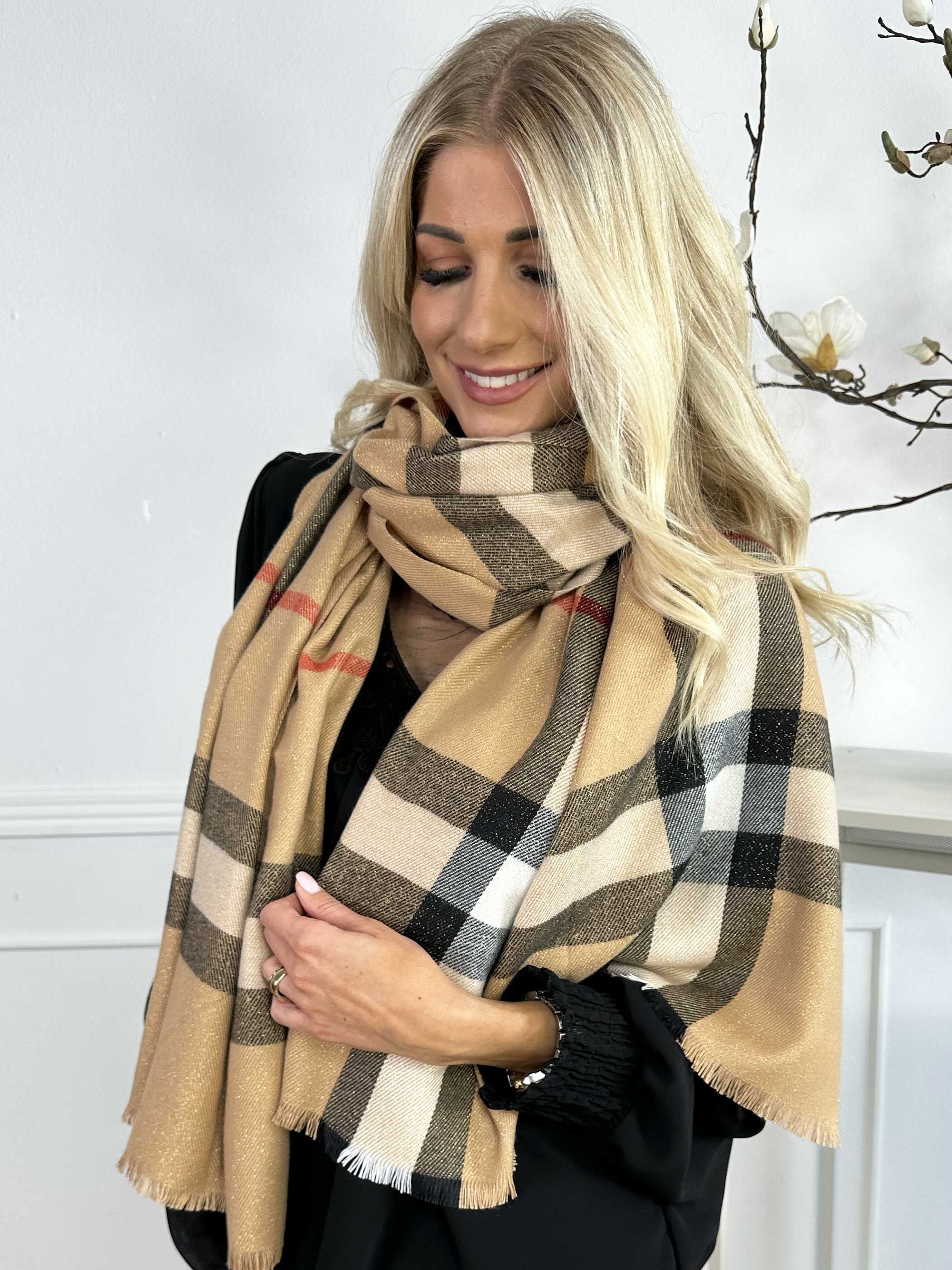 Tatyana - Mjukt rutig scarf med glittertrådar